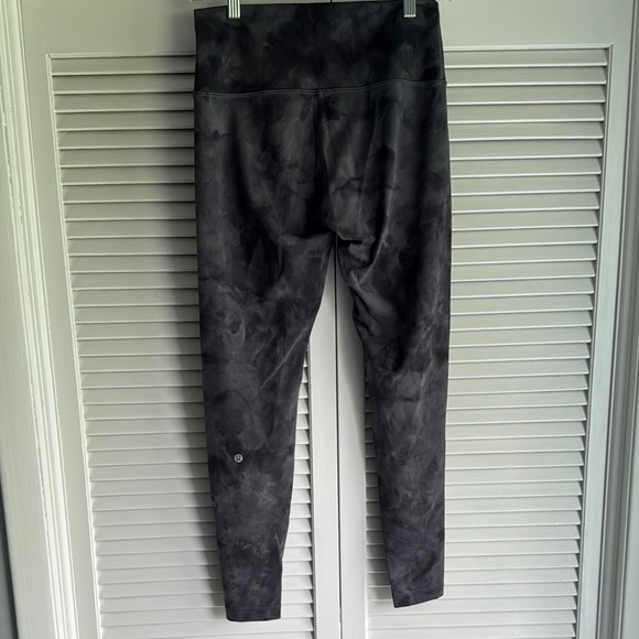 Lululemon Athletica Wunder Train High-Rise Leggings 28" - Picture 2 of 4